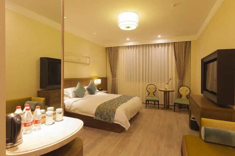 Friendsship Express Hotel