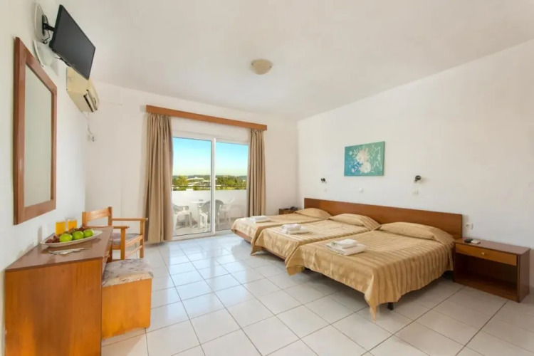 Bayside Hotel KatsarasOver view