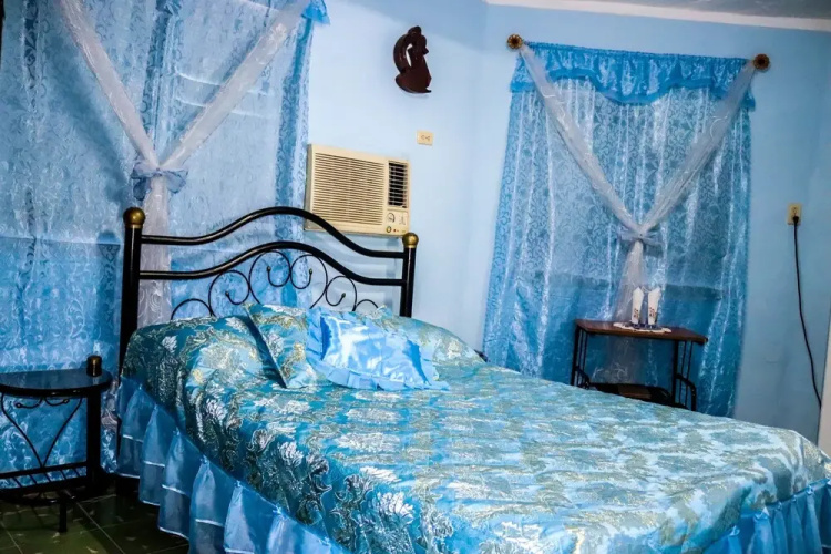 Hostal Adalina