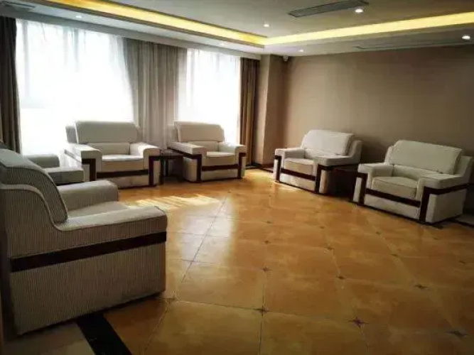 Vienna International Hotel (Bengbu City Gate)