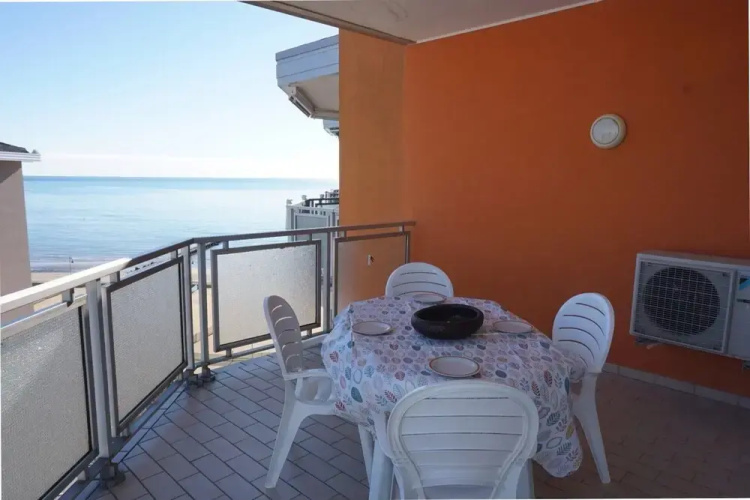 Lovely Flat With sea View