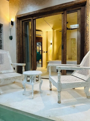 3 Bedrooms Executive Apartment with sea view