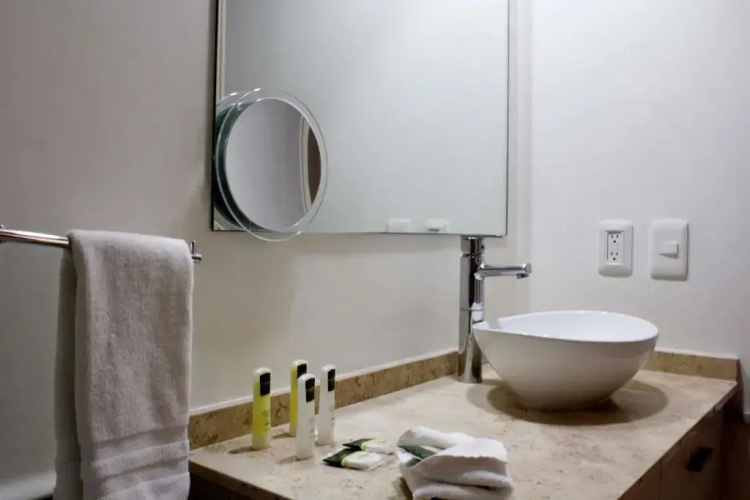 Premier Apartment Downtown 4 Guests 1202