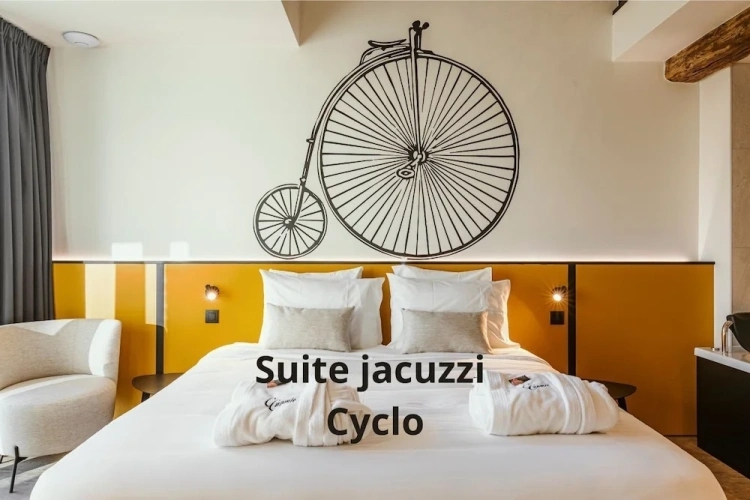 2 Bedrooms Family Suite with garden view
