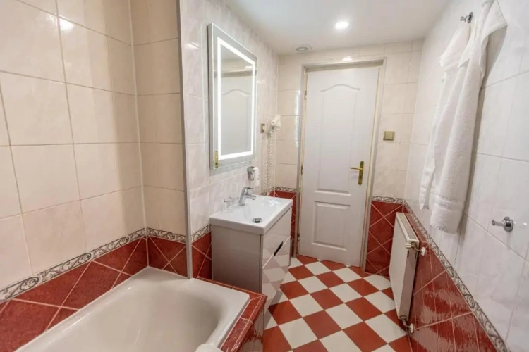 2 Bedrooms Suite
