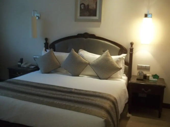 Golden Touch Executive Hotel