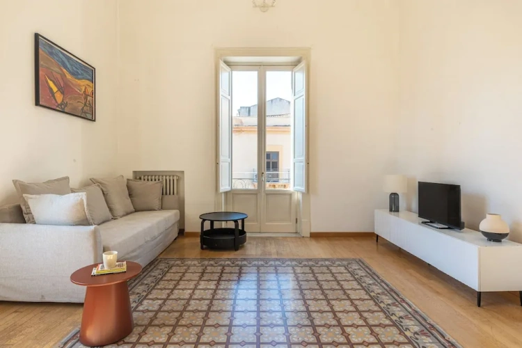 3 Bedrooms Apartment