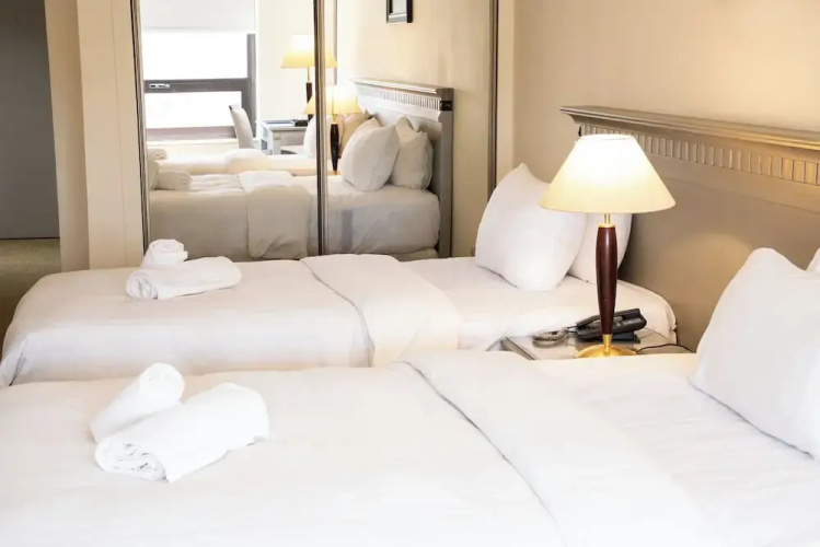 Armada Avenue Hotel