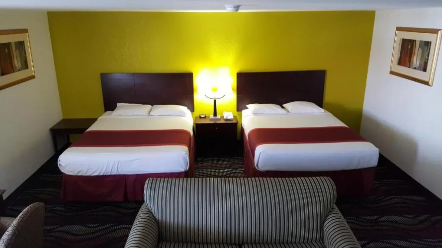Quadruple Suite