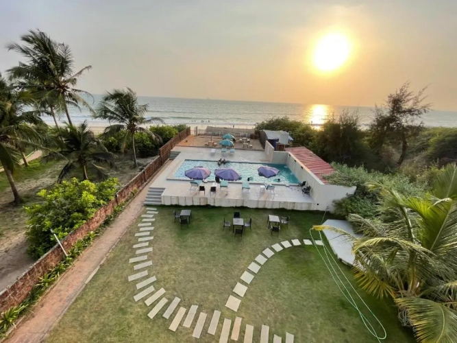 Deluxe Double Suite with balcony and with view