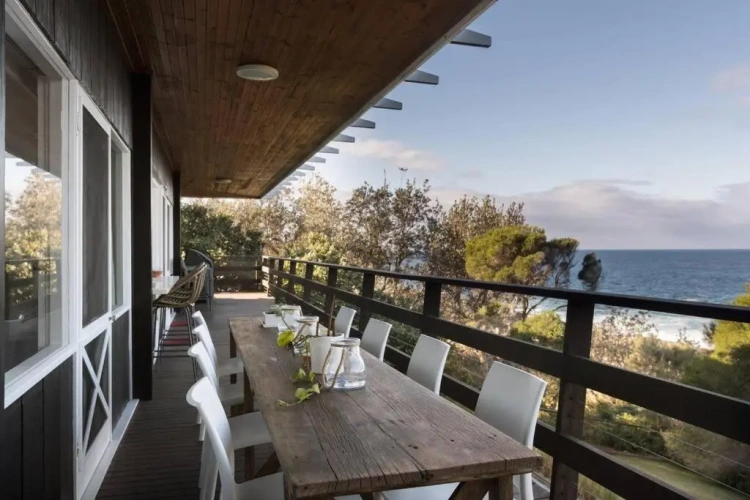 Family Cottage with ocean view