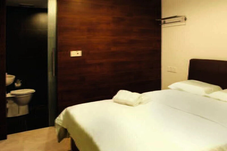 Day Cocoon Hotel