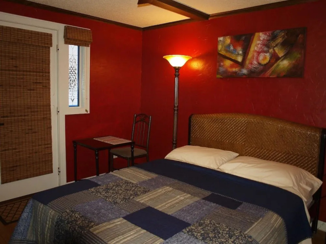 The Riverside Motel
