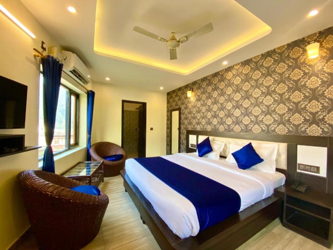 Deluxe Double room with balcony
