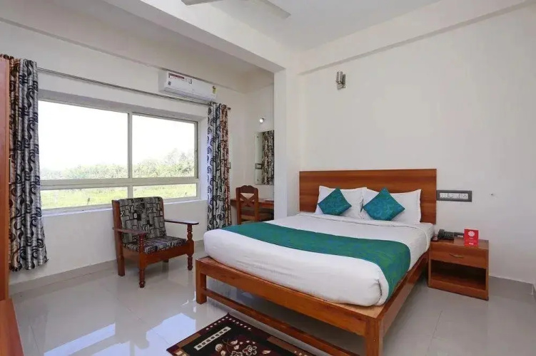 Hotel Le Comforts By OYO Rooms