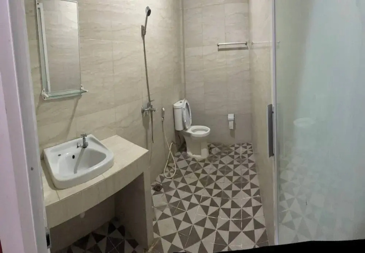 99 Guest House