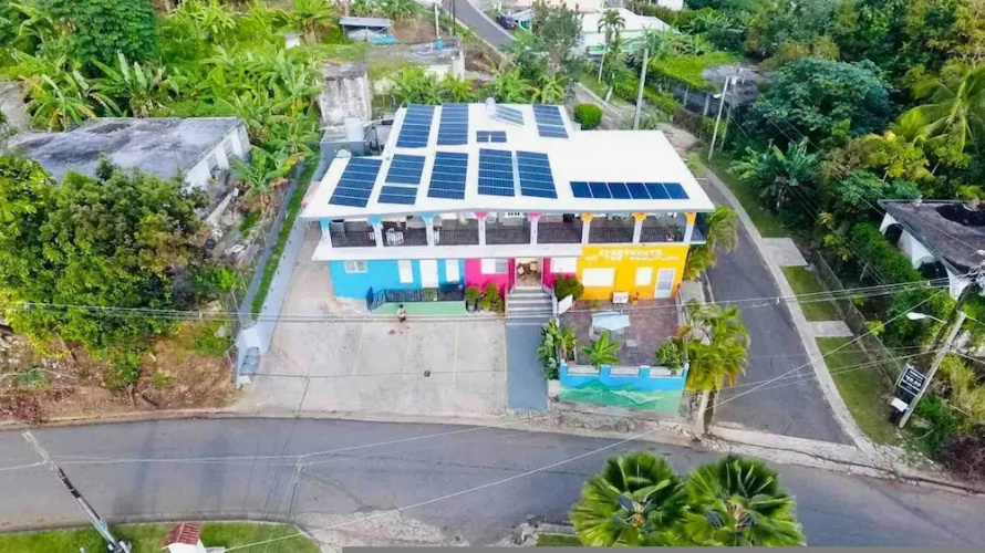 Eco-friendly Cozy Studio Solar-powered Retreat