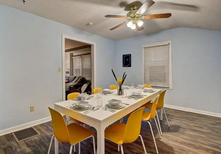 3 Bedrooms Cottage