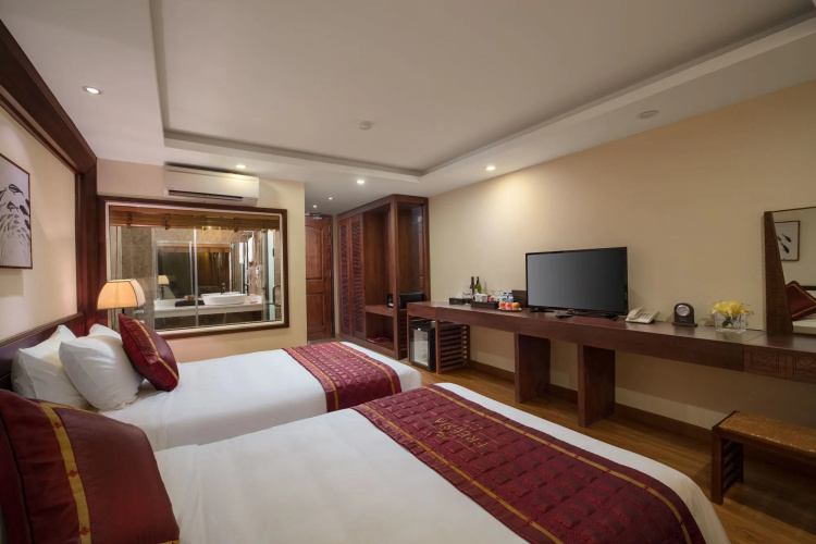 Freesia Hotel