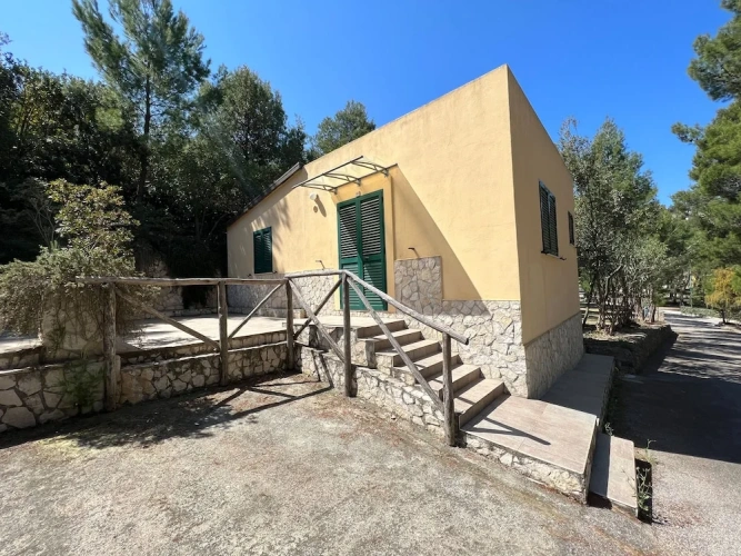 Bungalow