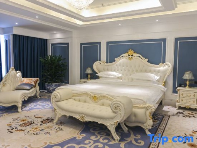 Presidential Double Suite