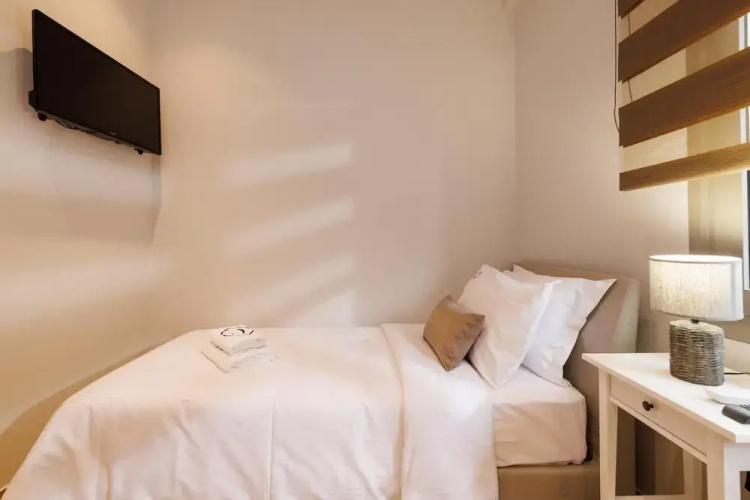 Jolly Suites