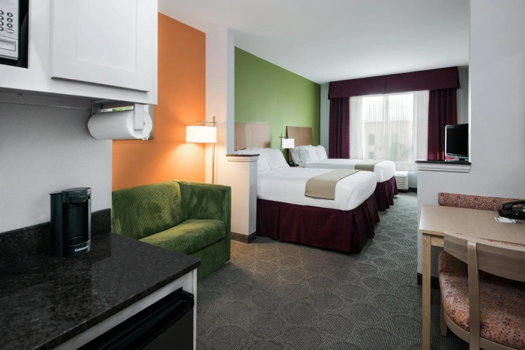 Quadruple Suite