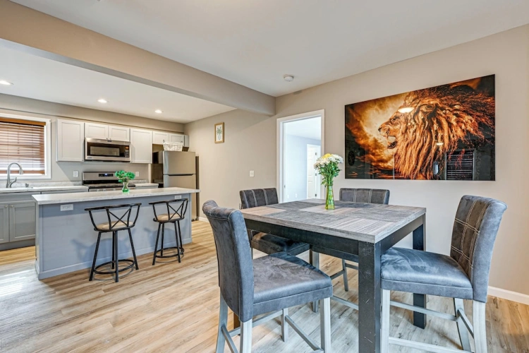 1 Bedroom Apartment