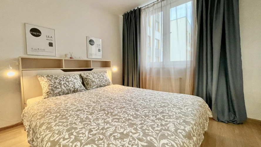 Фотография номера квартиры NeVotele (НеВотеле) на улице Чемпионов 15