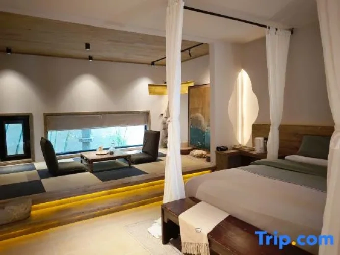 4 Bedrooms Villa