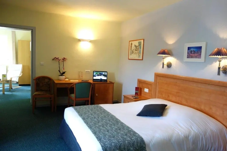 Premium Quadruple room