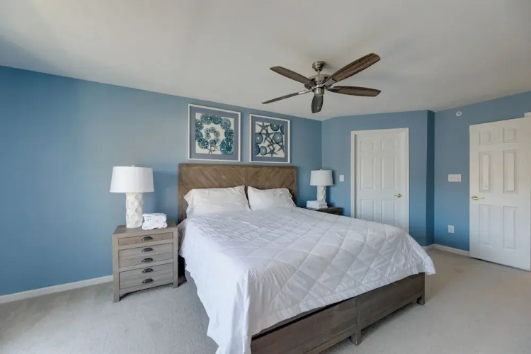 Game Room & Community Perks! Ocean View Retreat