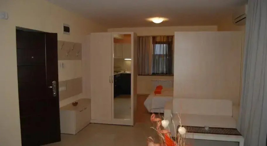 Aleko Apartments