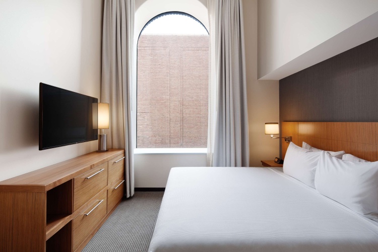 1 Bedroom Double Suite (plus sofa bed)