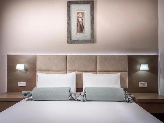 Plaka Sungrace Studios & Apartments