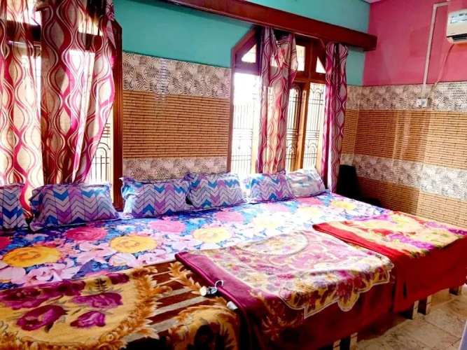 Goroomgo Kashi Annapurna Varanasi