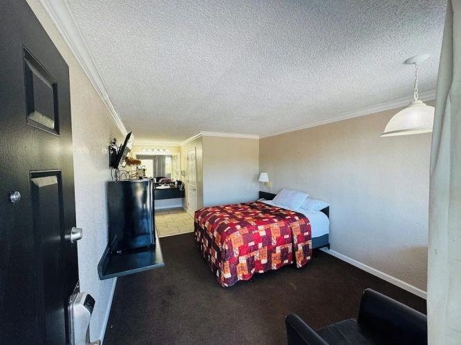 Deluxe Single room with city view