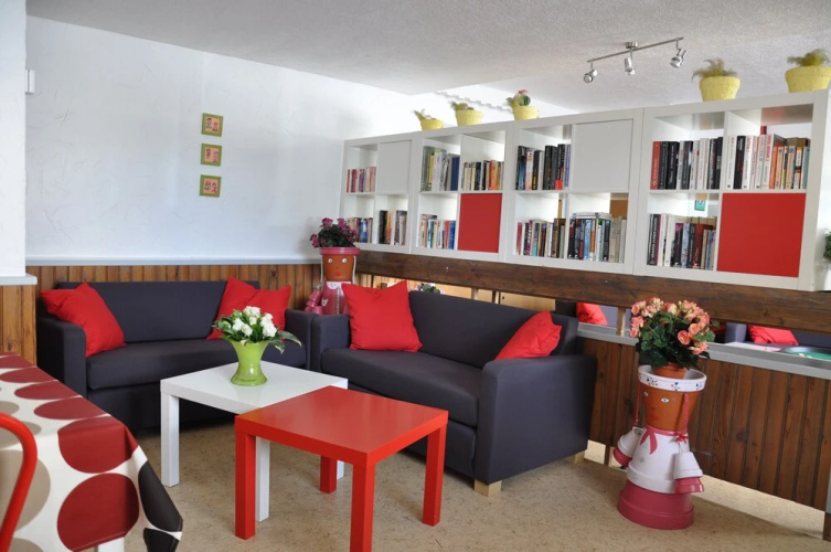 Hotel De La Grotte