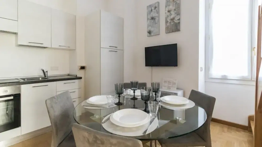 Quadruple Apartment