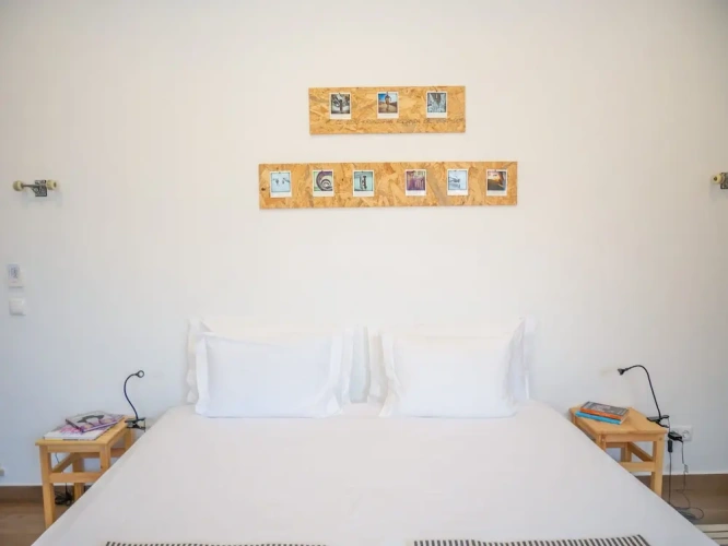 1 Bedroom Standard Quadruple Family Basement room
