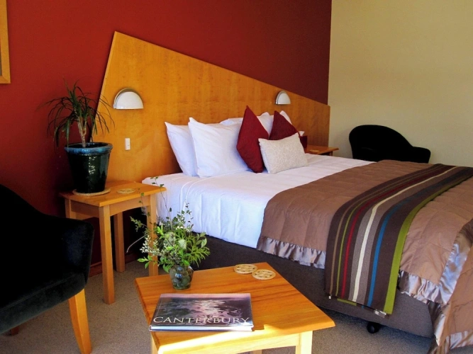 Standard room with mountain view