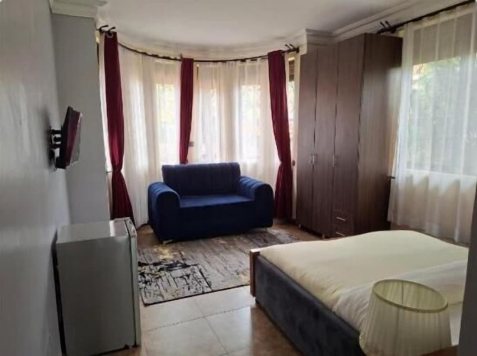 Elma Suites & Lounge