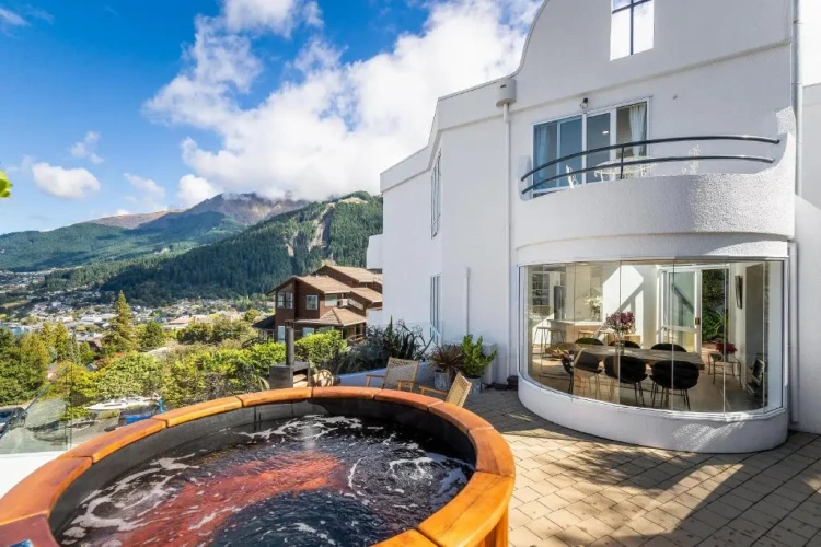 3 Bedrooms Villa