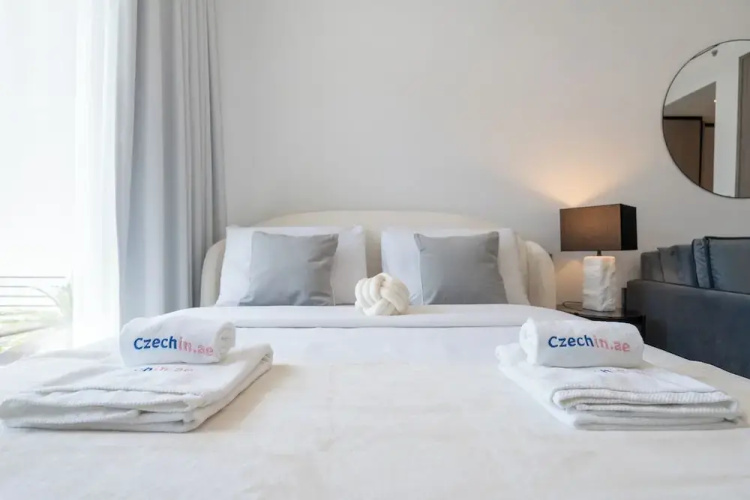 TOP Location | Work and Chill near Miracle Garden