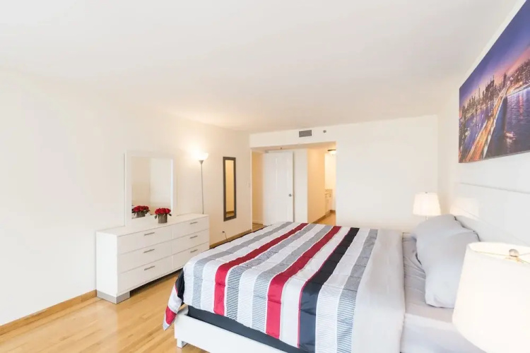 Glamorous 3 Bedroom with a View