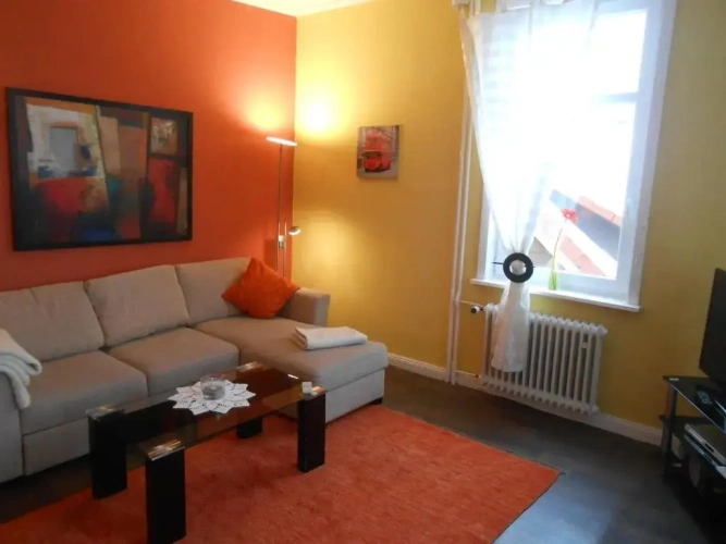 2 Bedrooms Apartment