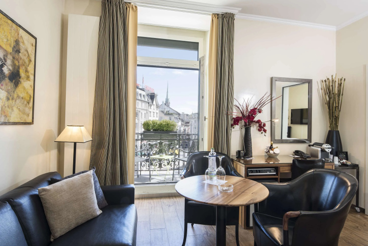 Central Plaza Hotel photo 9