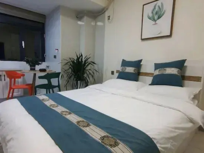 Longxi Hotel