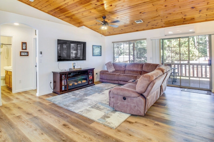 3 Bedrooms Cottage