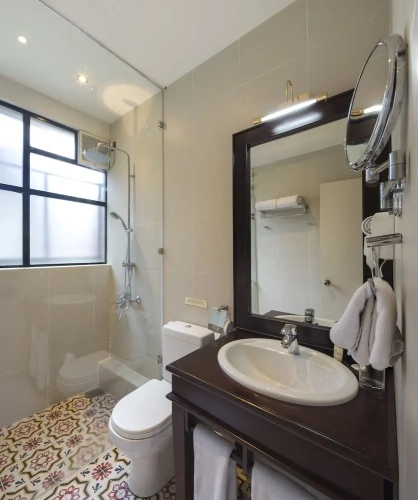 2 Bedrooms Executive Suite with balcony and with mountain view